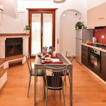 Il Girasole Apartment *